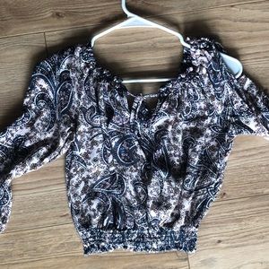 Cold shoulder crop top